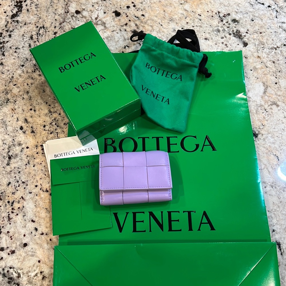 Bottega Veneta Small Envelope CaRd Case “Wisteria”